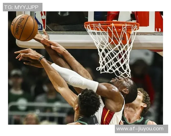 阿德巴约：全队15人随时准备上场展现团结与激情